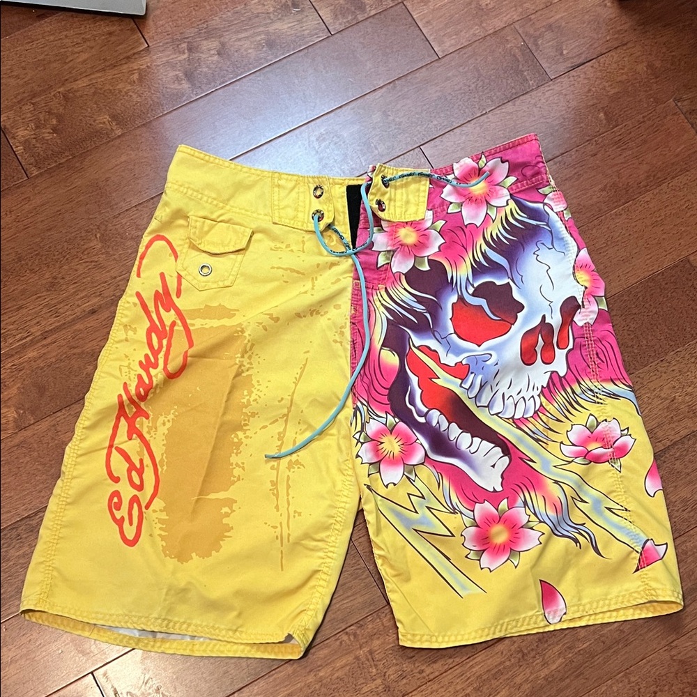 VNTG Ed Hardy Yellow and Pink Skull Board Shorts 34